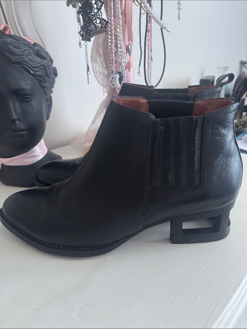 NWOT Jeffrey Campbell Boone Blackout Leather Cut-Out Heel Chelsea Boots 8.5